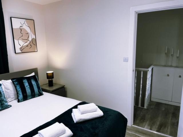 2 Bedroom Serviced Apartment London Kültér fotó