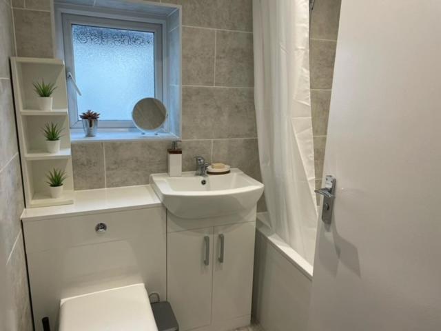 2 Bedroom Serviced Apartment London Kültér fotó